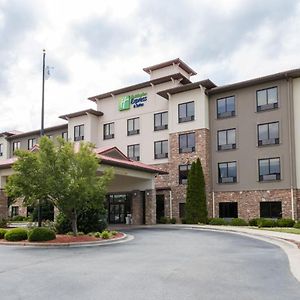 Holiday Inn Express & Suites Lexington North West-The Vineyard By Ihg